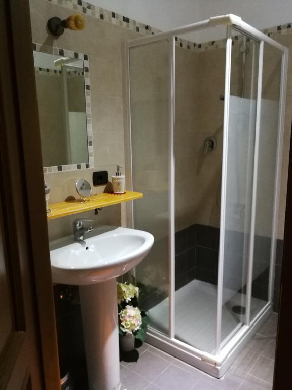 B&B Cascina Barolo Turin Bagian luar foto